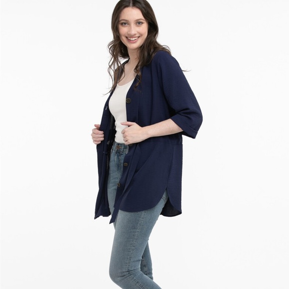 Black V-Neck Tie Waist Tunic Blouse - Picture 2 of 11